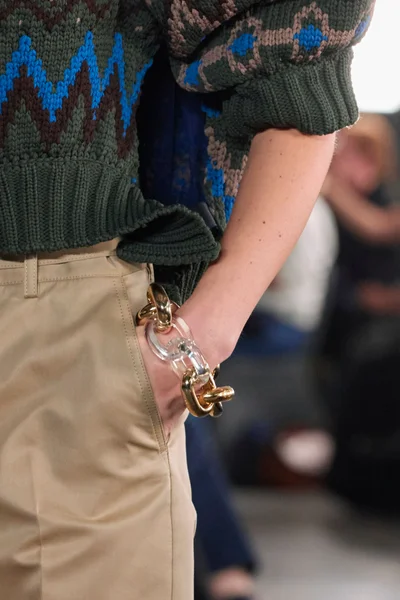 Look 59